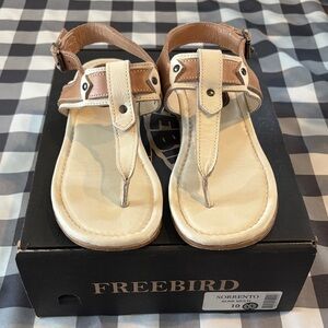 Freebird Sorrento Cream and Tan Sandals